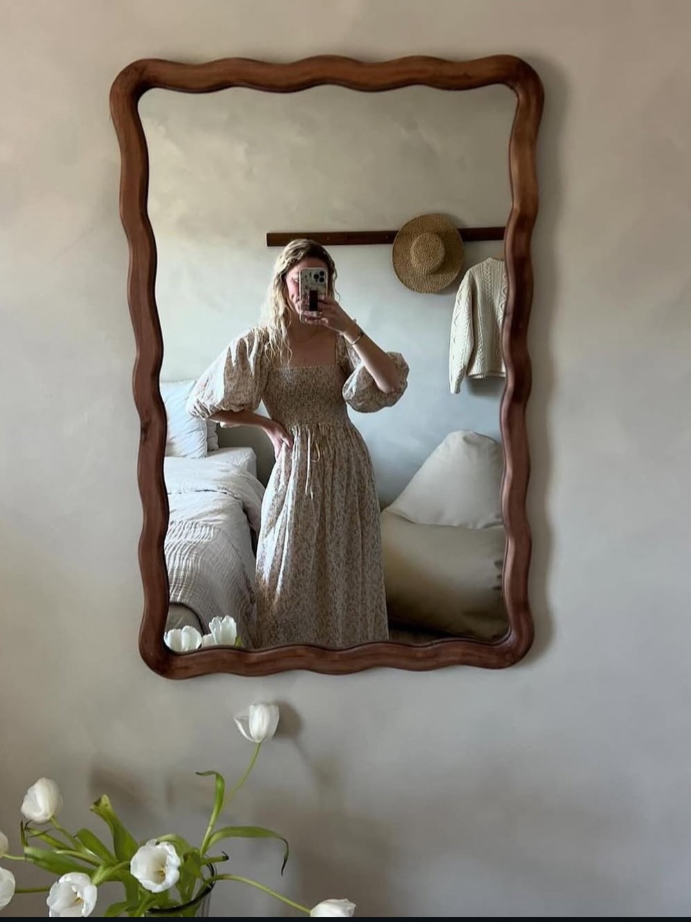 Smocked Floral Midi Dress in Beige
Katrina Dress in Sun Spray medium